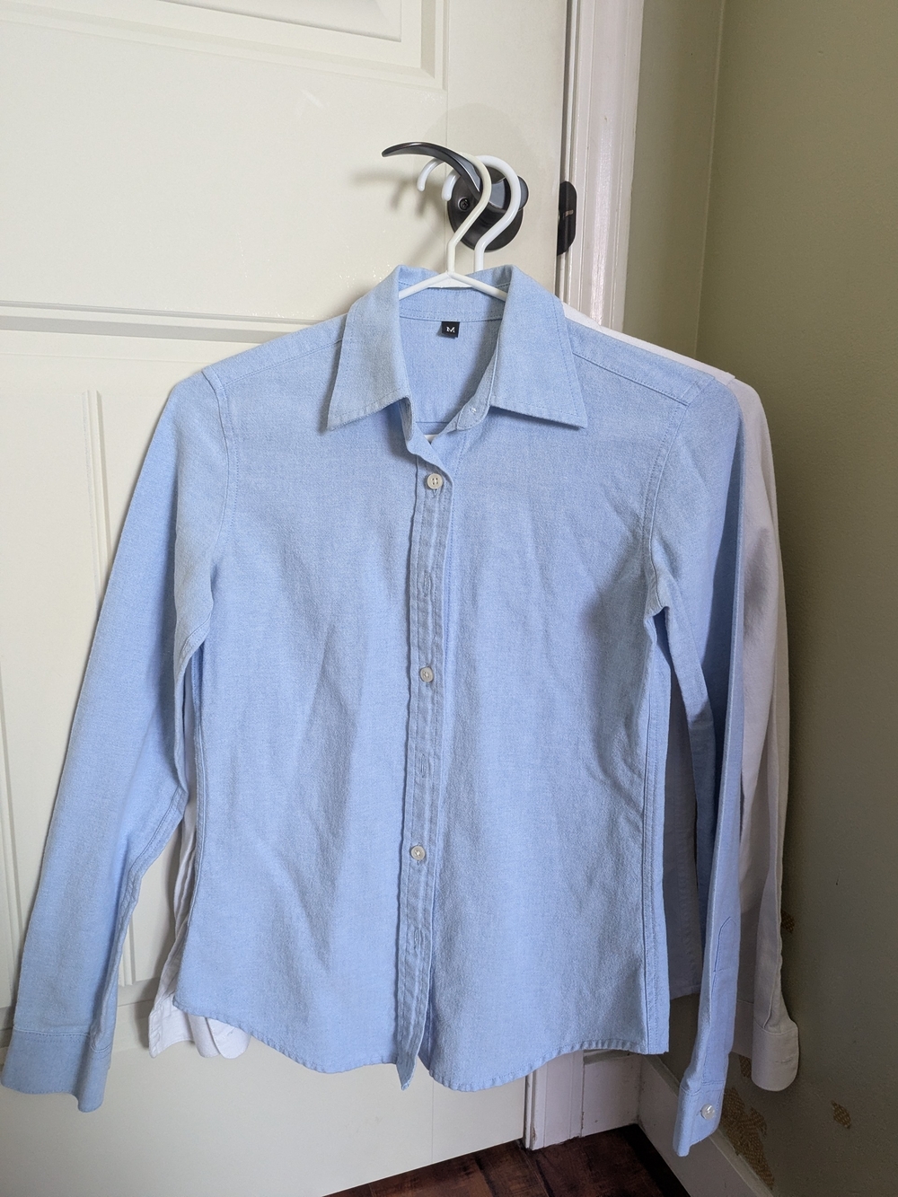 Light Blue Women's Button-Down Shirts